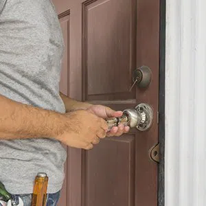 Central Locksmith Store Lenexa, KS 913-276-0377 - locks-replace-01